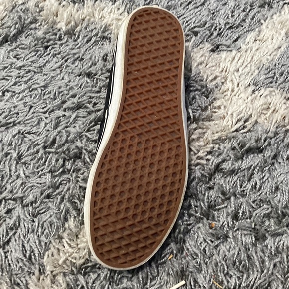 Vans - Picture 4 of 8